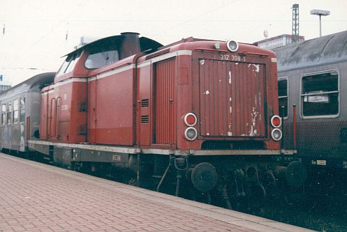 Die Baureihe V100 der DB - 211-213 212_3010