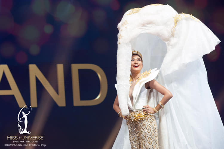 Miss Universe 2018 @ NATIONAL COSTUMES - Photos and video added - Page 6 1609