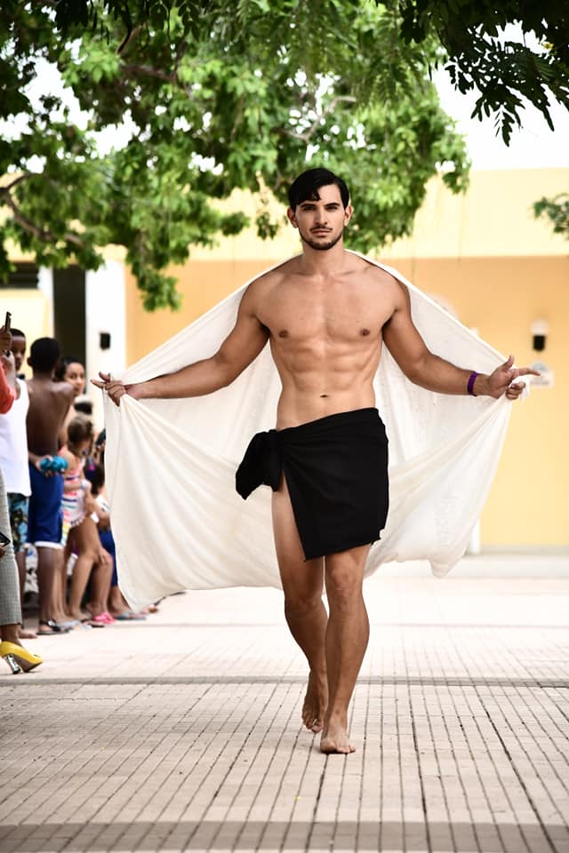 Road to MEN UNIVERSE MODEL 2018 - CURAÇAO WINS - Page 8 37622710