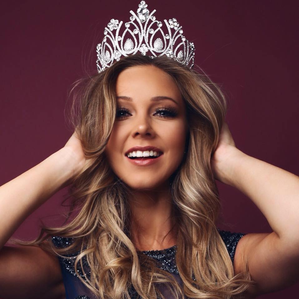 Miss Universe Sweden 2019 42787911