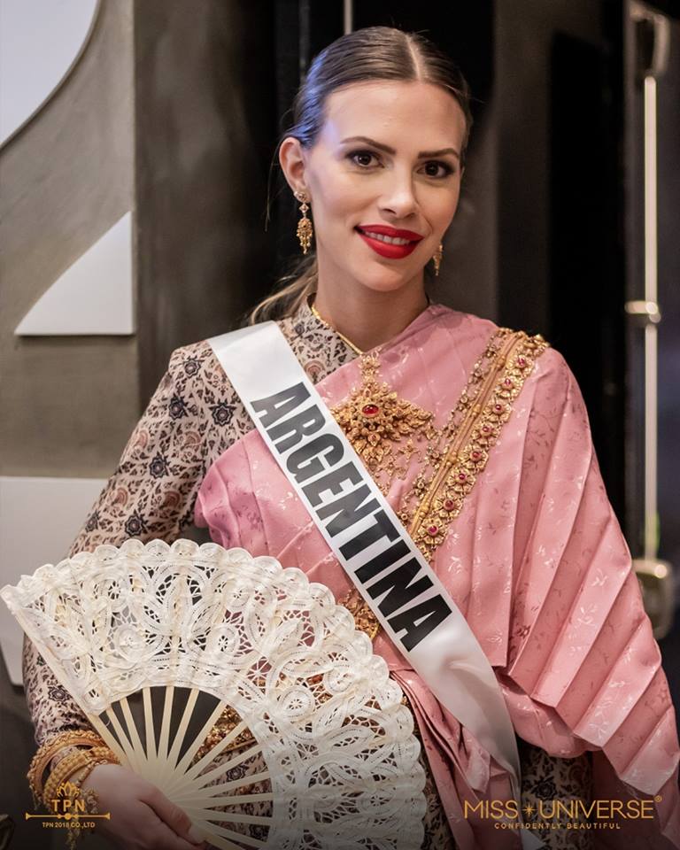 © PAGEANT MANIA © MISS UNIVERSE 2018 - OFFICIAL COVERAGE Finals - Page 39 48173710