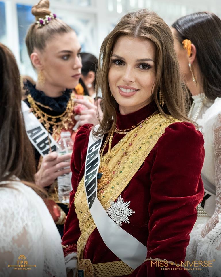 © PAGEANT MANIA © MISS UNIVERSE 2018 - OFFICIAL COVERAGE Finals - Page 38 48356510