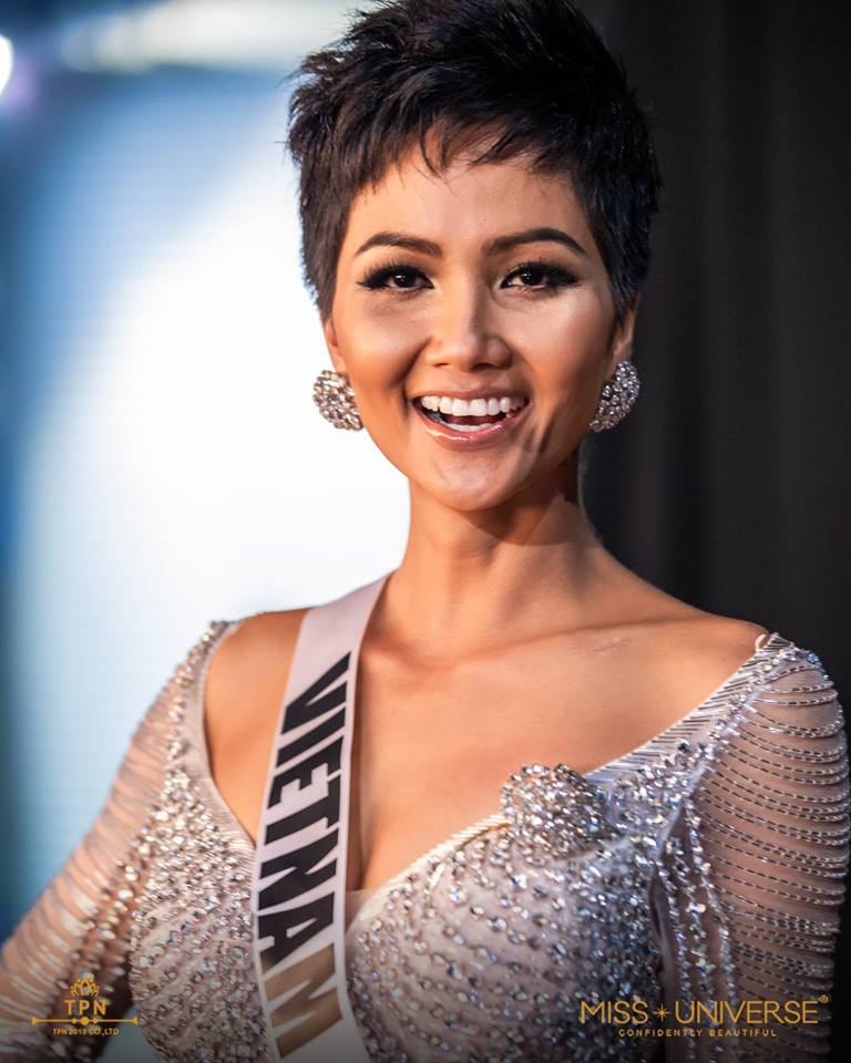 © PAGEANT MANIA © MISS UNIVERSE 2018 - OFFICIAL COVERAGE II Finals (PHOTOS ADDED) - Page 9 5282