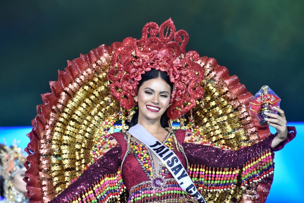 Miss Universe Philippines 2019: Gazini Ganados - Page 2