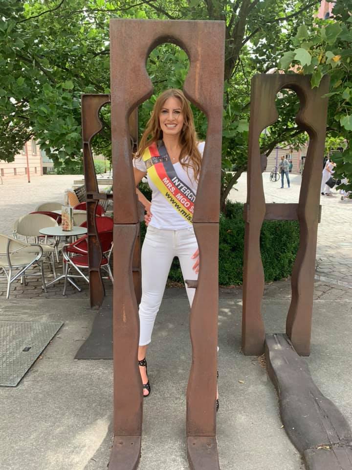 Miss Deutschland 2019 is PHILINE DUBIEL-HAHN (OSTDEUTSCHLAND) 66505011