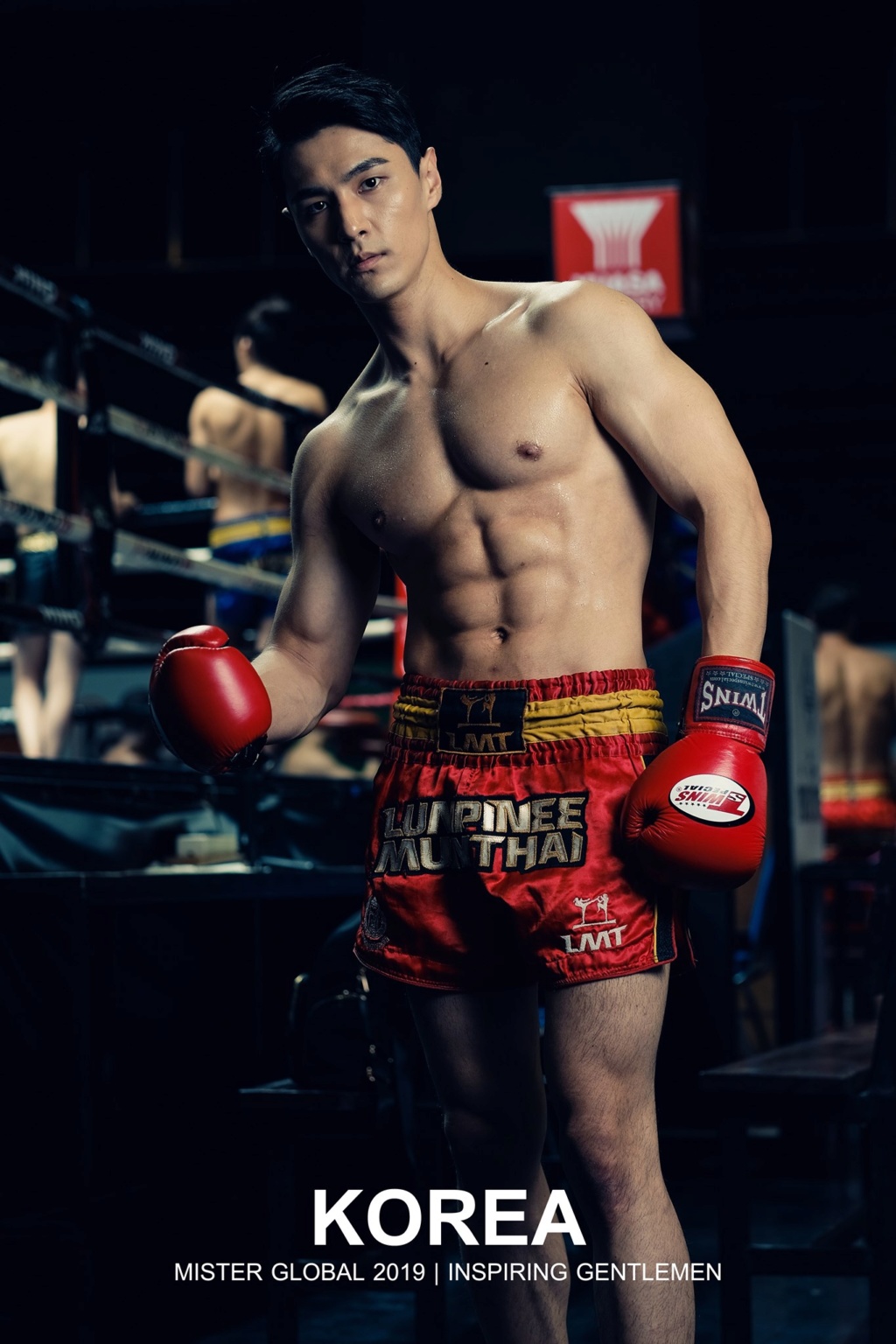 2019 Mister Global contestants in Thai boxing costumes 70618010