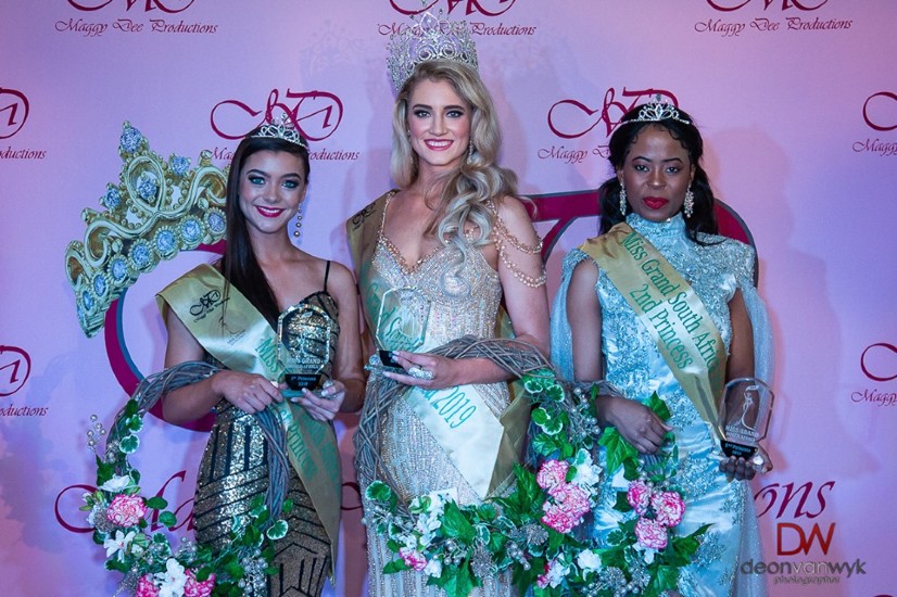 Belinde Bella Schreuder (SOUTH AFRICA SUPRANATIONAL 2018, GRAND INTERNATIONAL 2019 & EARTH 2023) Sa5110