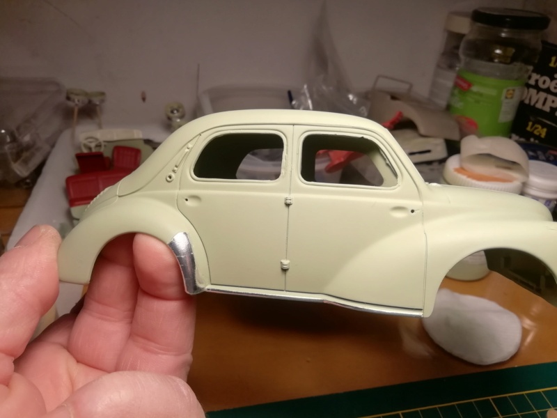 1/20   Renault 4cv    IMAI  - Page 2 Img_1812