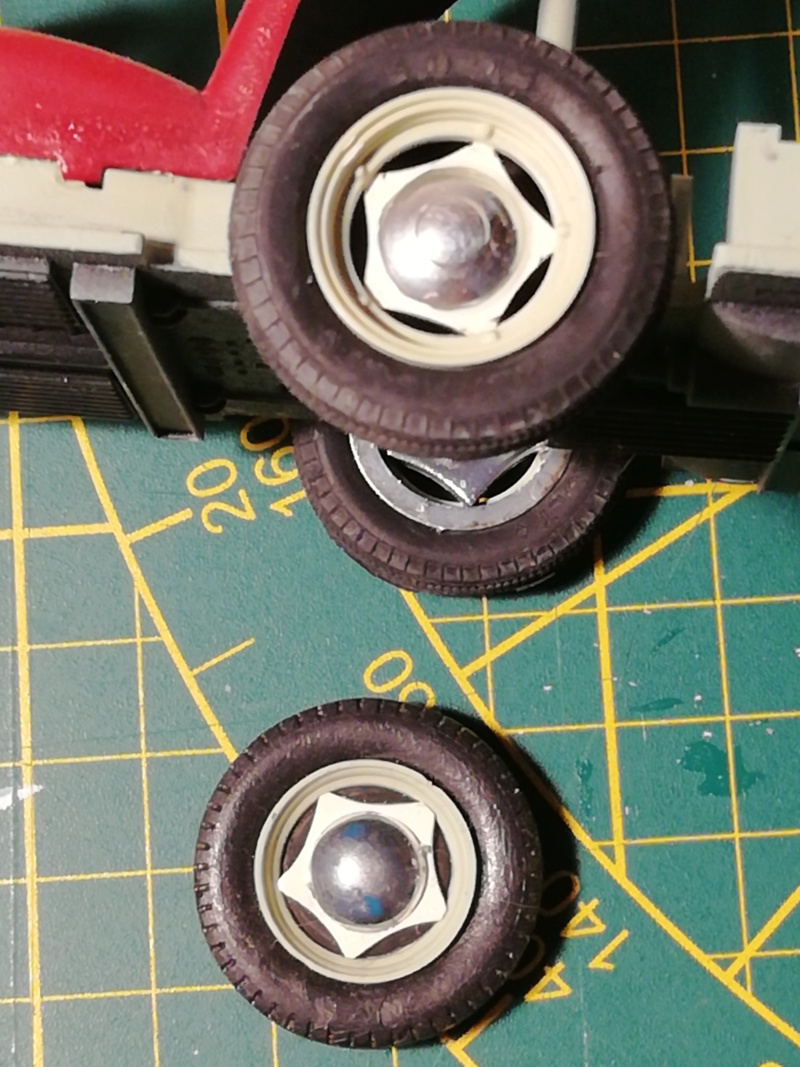1/20 Renault 4cv IMAI - Page 3 Img_1834