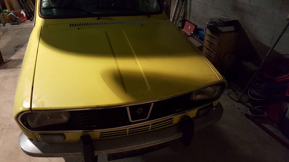 Renault 12 jaune 15541910