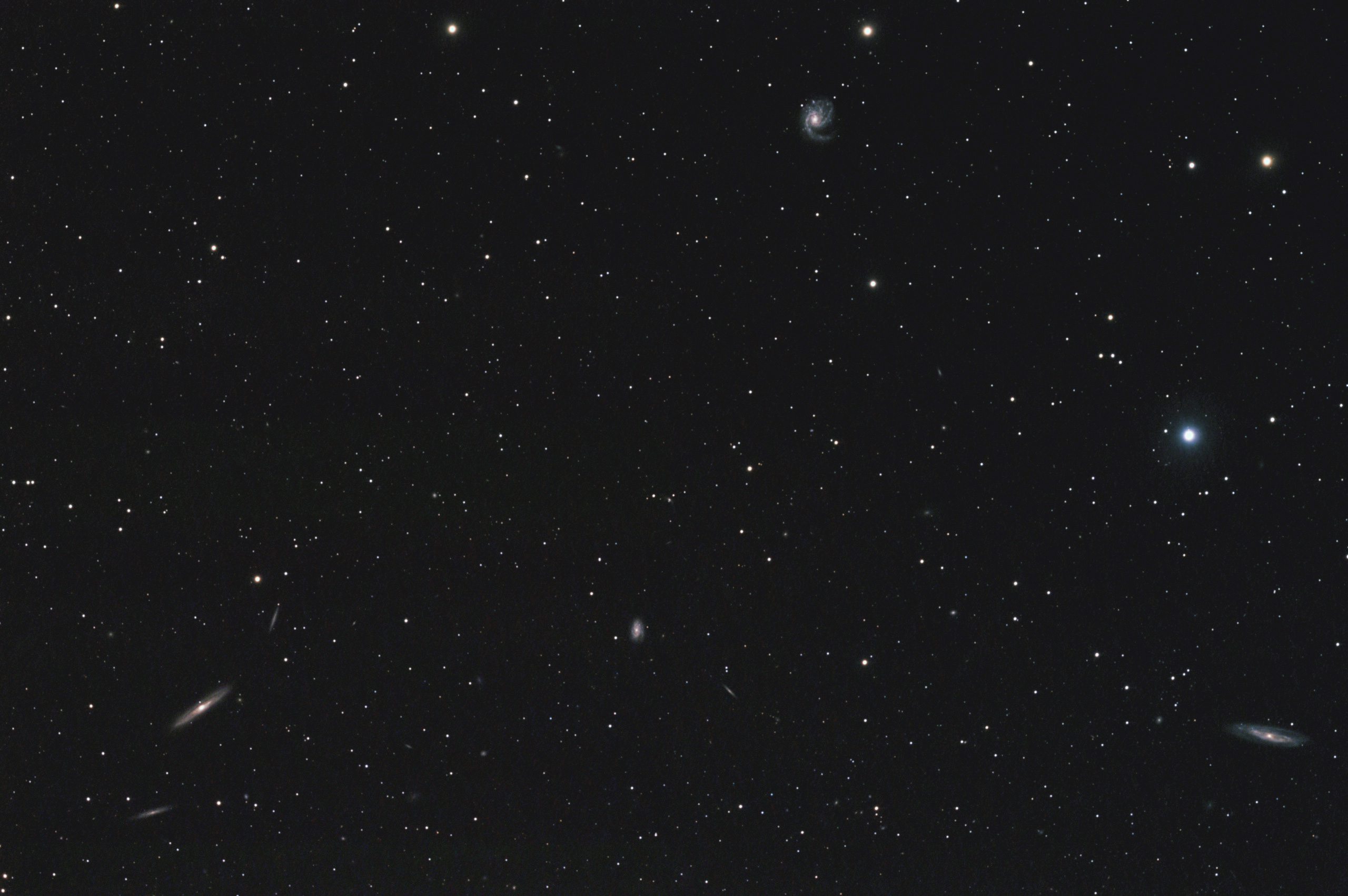 M98, M99 et la Galaxie de la traînée d'argent M98-m911