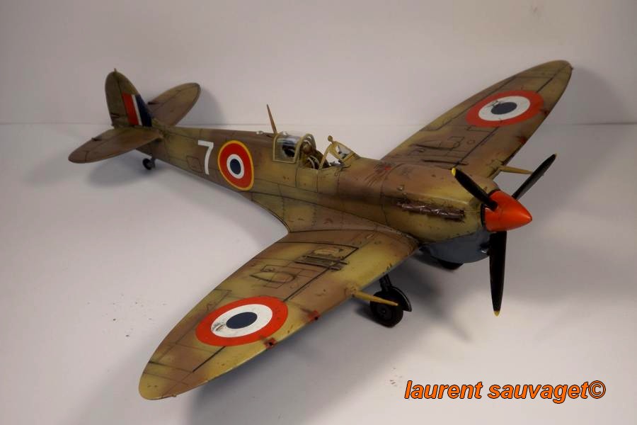 Spitfires MkVb et MkVb Trop Spitfi15