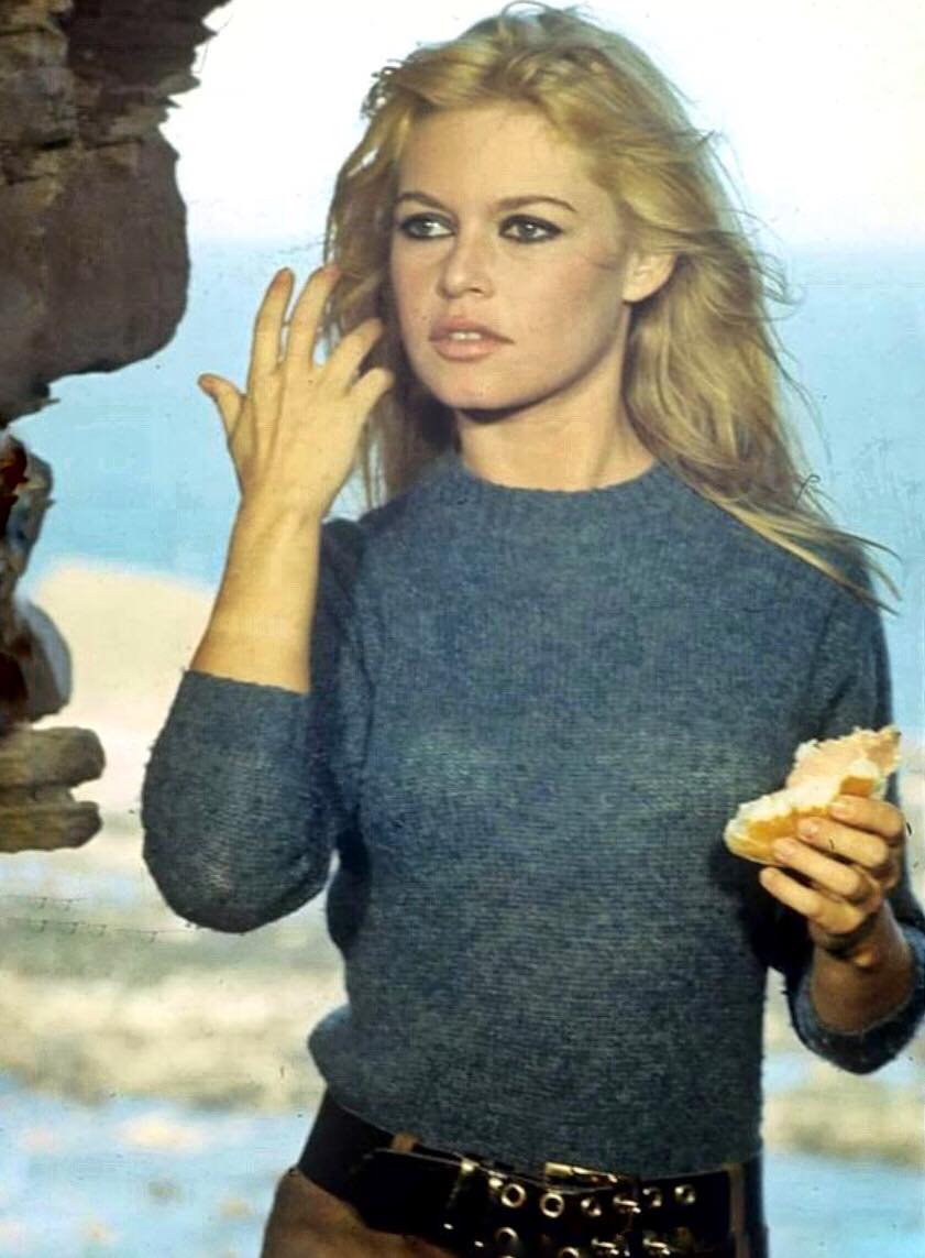 BRGITTE BARDOT - Página 5 17970310