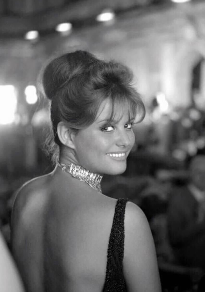 CLAUDIA CARDINALE - Página 3 23999410