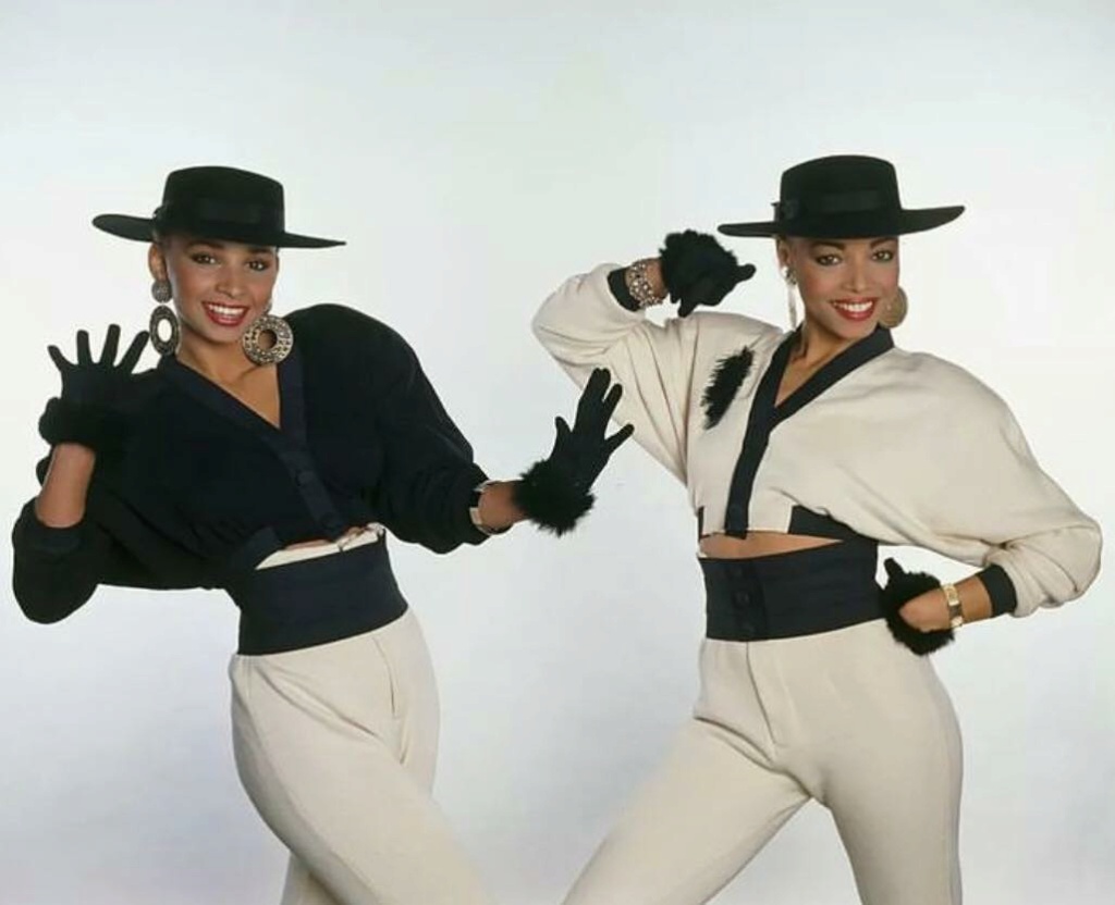 MEL & KIM                    30785710