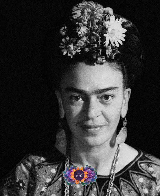 FRIDA KAHLO Photo_91