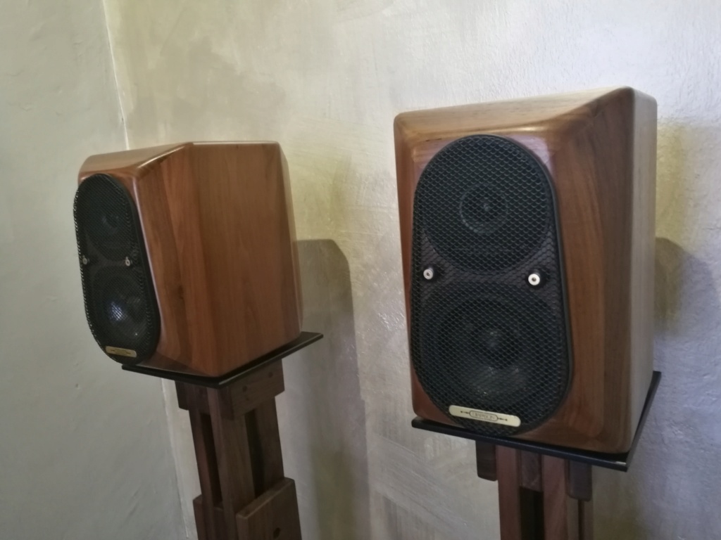 Diapason Karis MK 1 Bookshelf Loudspeakers (SOLD!) Img_2050