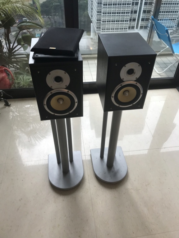 TDL Nucleus KV1 Bookshelf Speakers & Atacama Nexus i Speaker Stands Img_7614