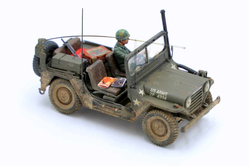 [Tamiya] 1/35 - "Jeep" Utility Truck MUTT Ford M151A1  0124