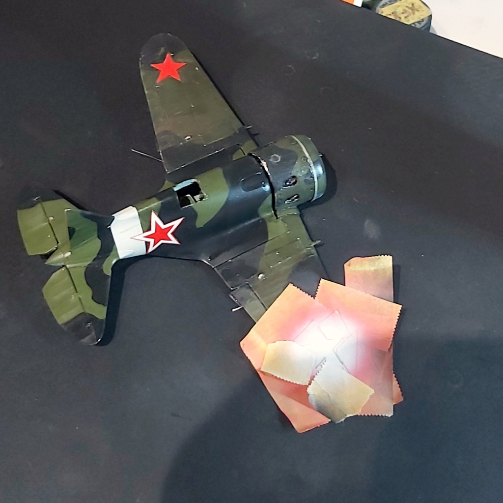 [Eduard Profipack] 1/48 - Polikarpov I-16 Type 10 "4" rouge + camion-starter - Leningrad 1943 -  - Page 3 20240297