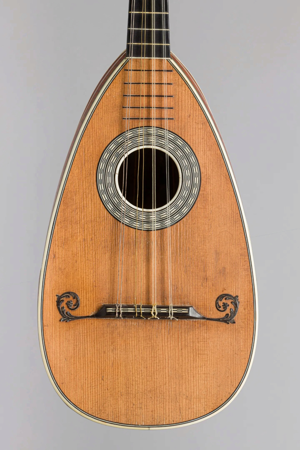 La mandoline au XVIIIe siècle Telech13