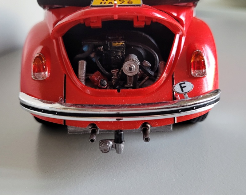 Volkswagen Beetle Cabriolet 1970 - Revell 1/24e - Diorama 20210914
