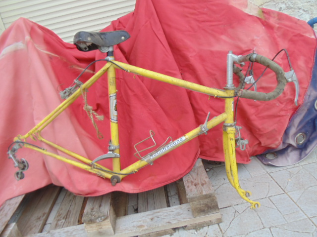 Motobécane 70's jaune Dsc04011