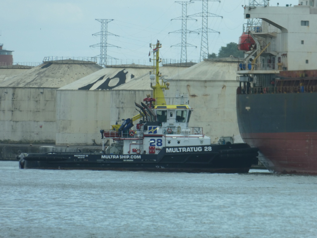 Départ d'un cargo à Gand P1001086