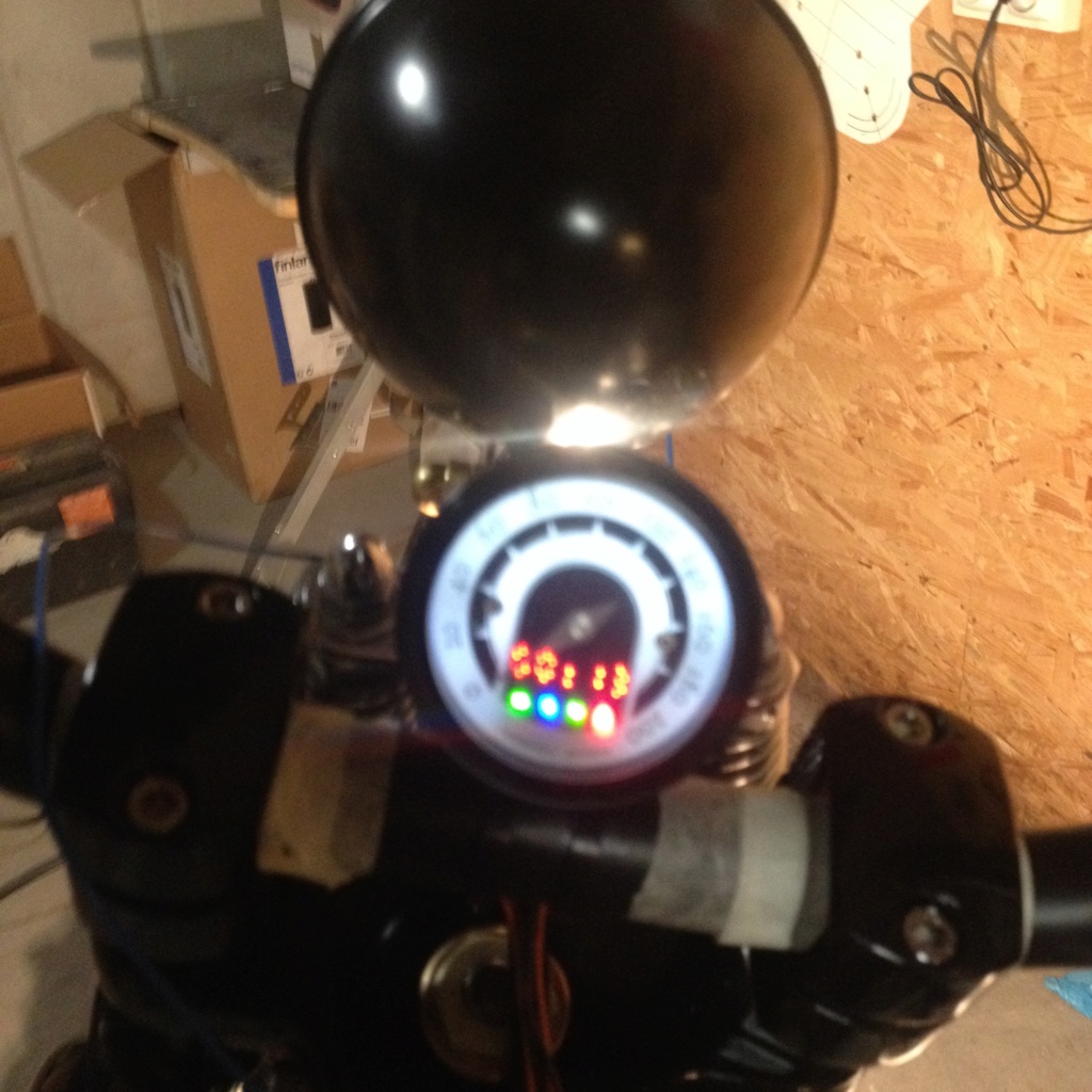 Nouveau projet sur un softail - Page 5 Img_0924