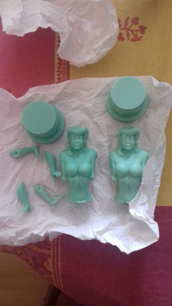Figurines 1/6 - Bustes 1/8 - Figurine l’Empoisonneuse (Poison Ivy) - FINI -  20200713