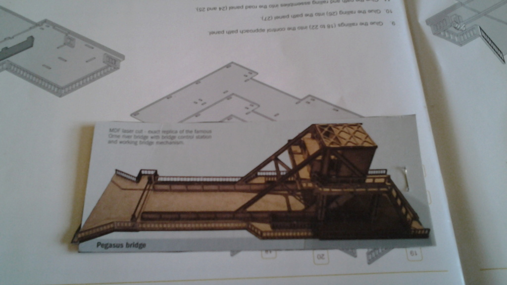 * 1/72      PEGASUS BRIDGE  ITALERI  - Page 2 20210539