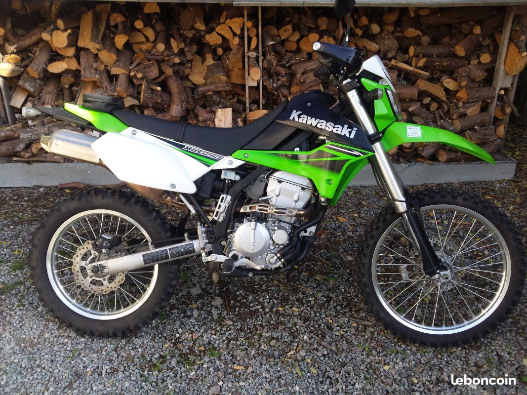 Un choix raisonné : la 250 KLX ! 1110