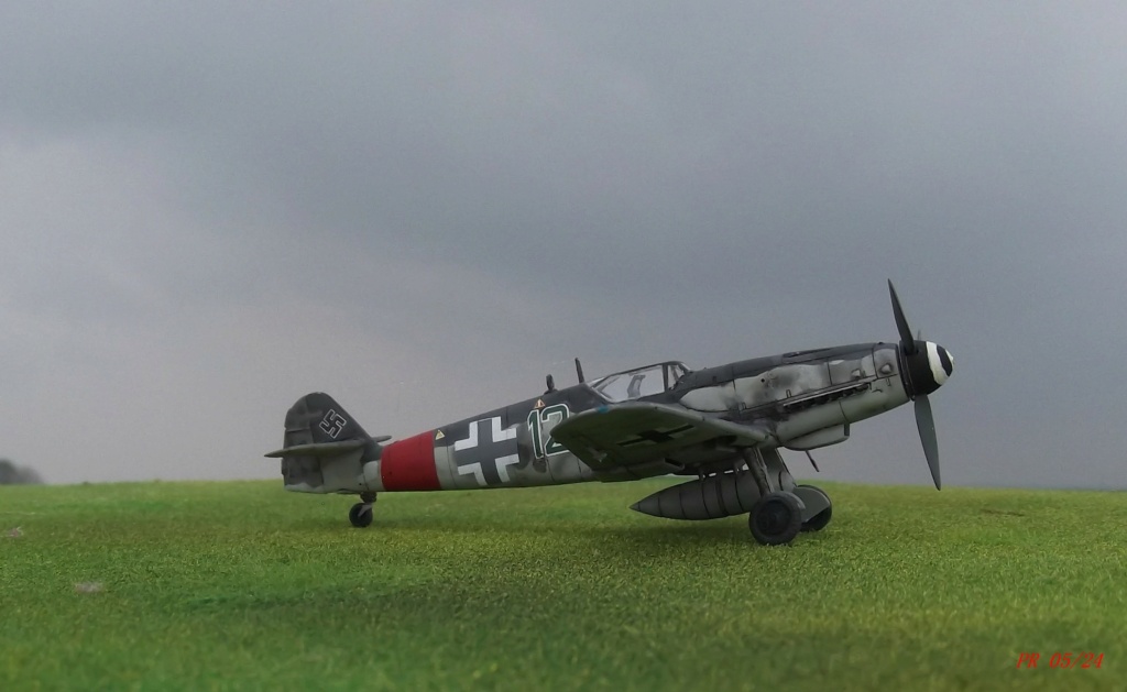 [AZ Model] 1/72 - Messerschmitt  Bf 109 G-14/AS  (bf109) As_03_10