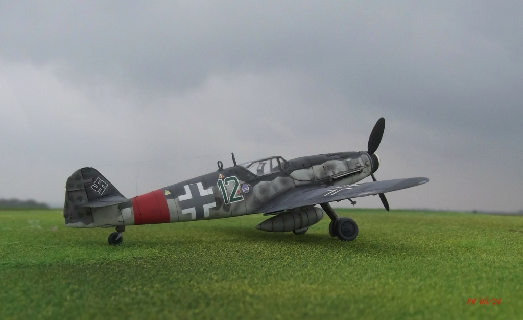 [AZ Model] 1/72 - Messerschmitt  Bf 109 G-14/AS  (bf109) As_04_10