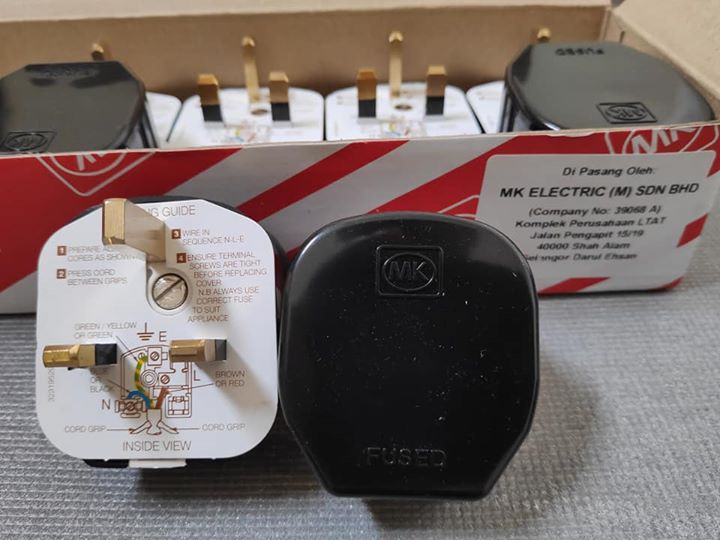 MK Toughplug Black series audiophile grade UK plug 144
