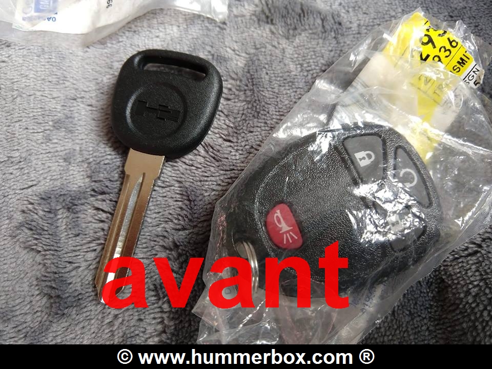 Astuce pour Hummer H2 : nouveauté télécommande avec la clé intégrée et mode d'emploi en français disponible au Club Hummerbox 56369810