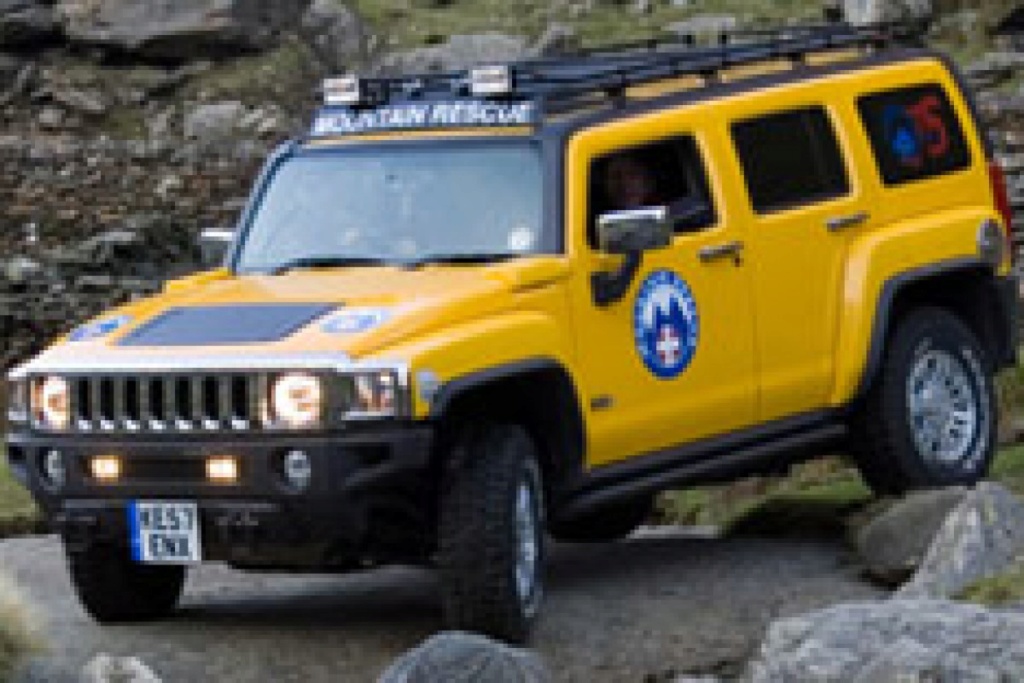 société anglaise de sauvetage en montagne "Mountain Rescue" en Hummer H3 Hummer26