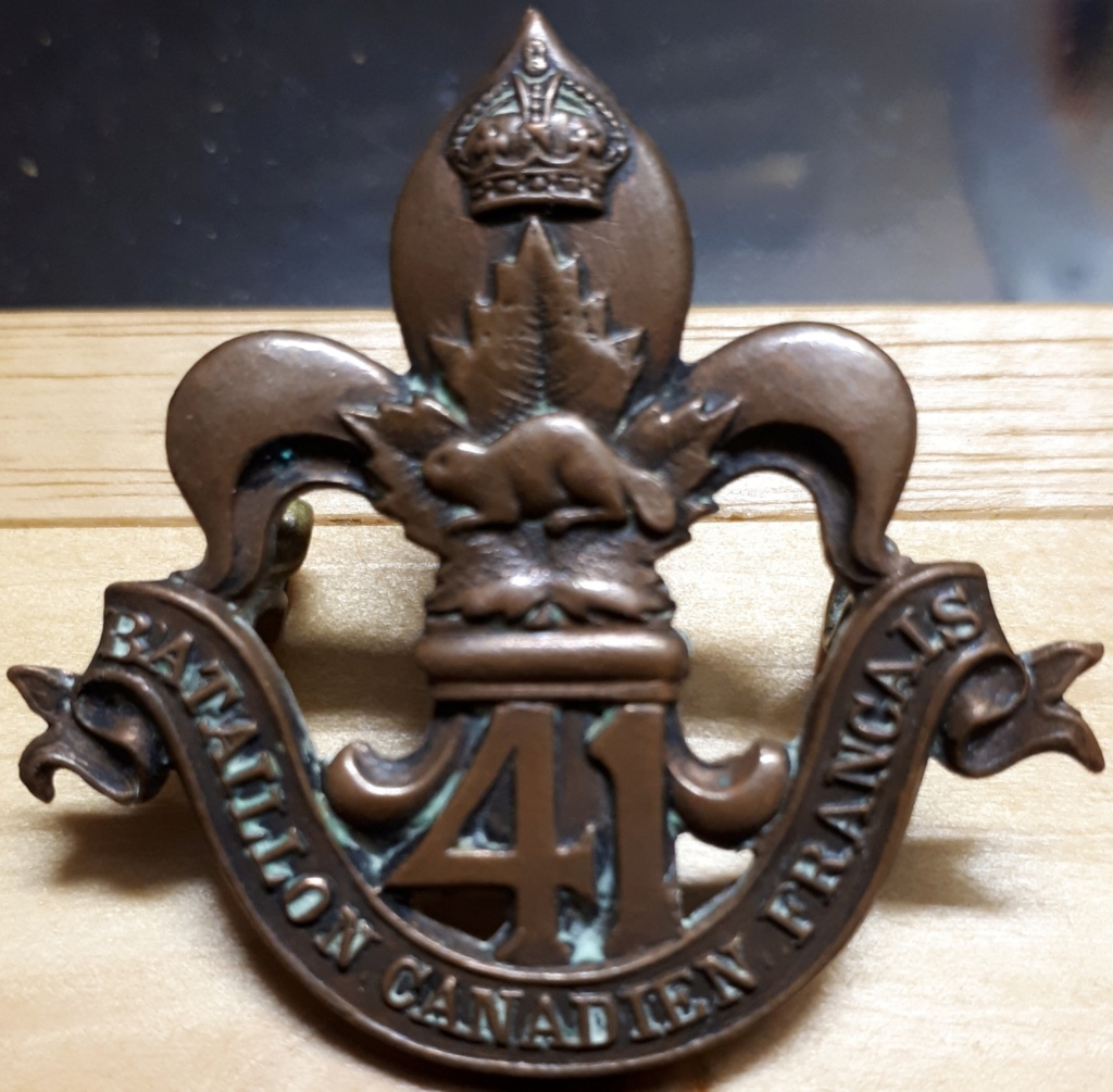 CANADA : les insignes des bataillons canadiens français  20200421
