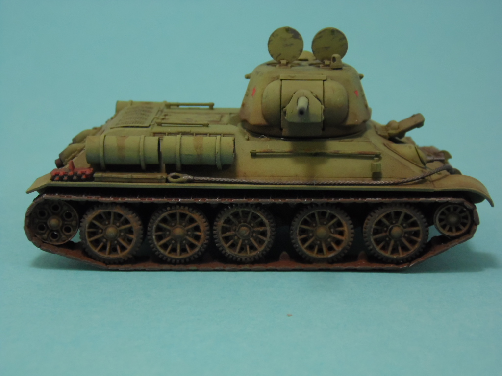 [UM] T-34/76 Md 1942 tourelle moulée 000010