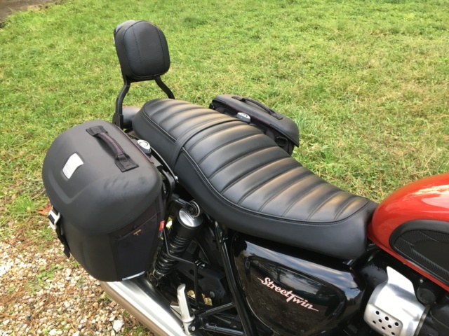 Triumph speed twin sissy bar deals