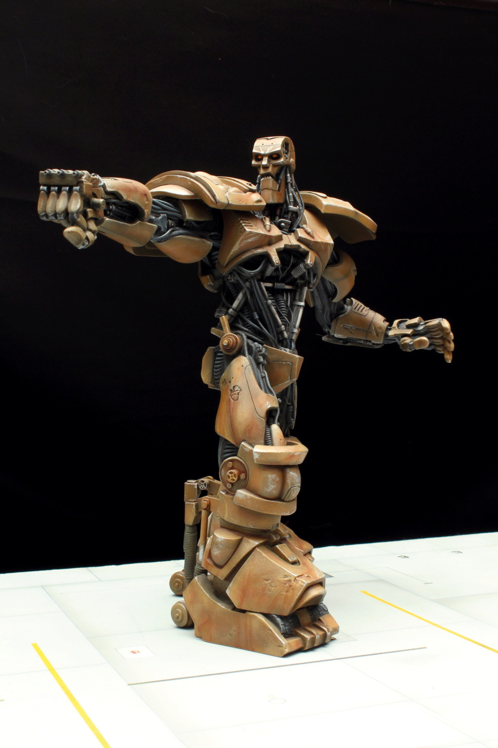 ABC WAR Robot - Judge Dredd. Abc_wa10