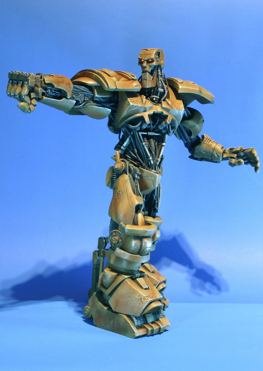 ABC WAR Robot - Judge Dredd. Abc_wa28