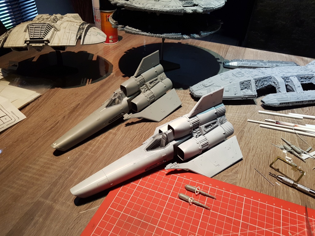 Colonial Viper - Battlestar Galactica - Monogram Galact13