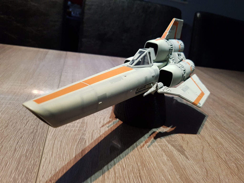 Colonial Viper - Battlestar Galactica - Monogram Galact31
