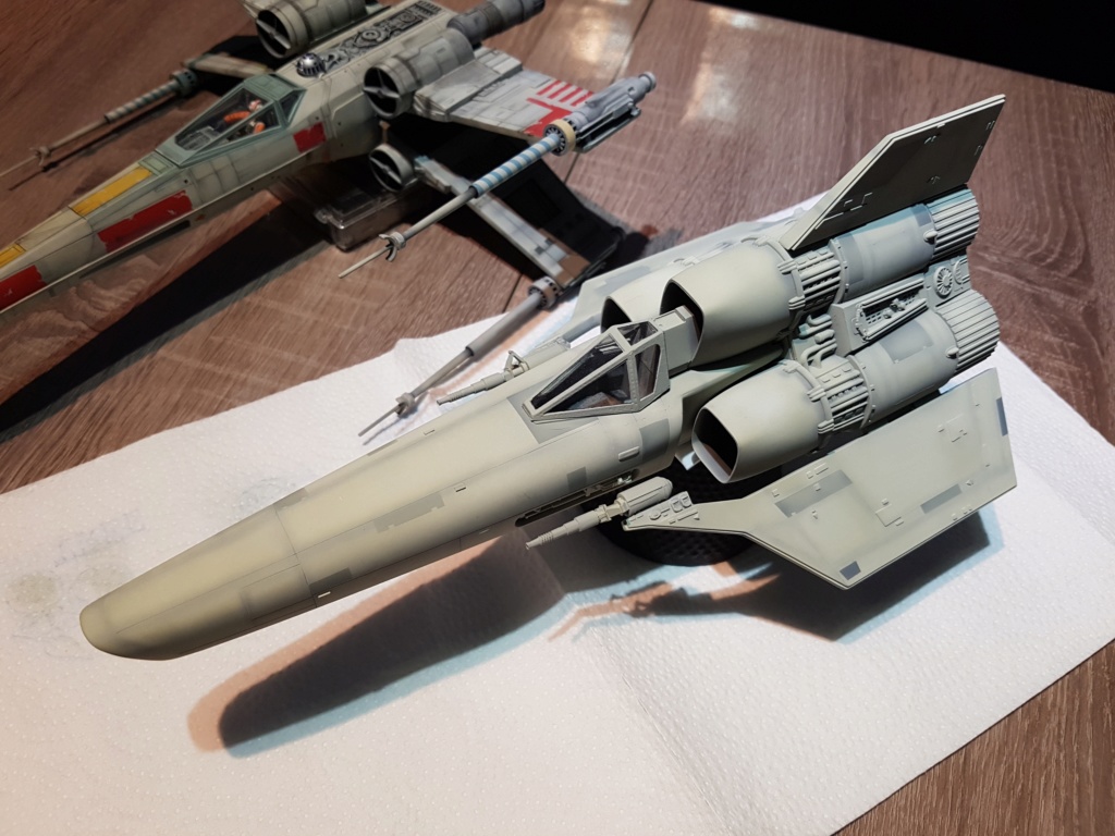 Colonial Viper - Battlestar Galactica - Monogram Galact44