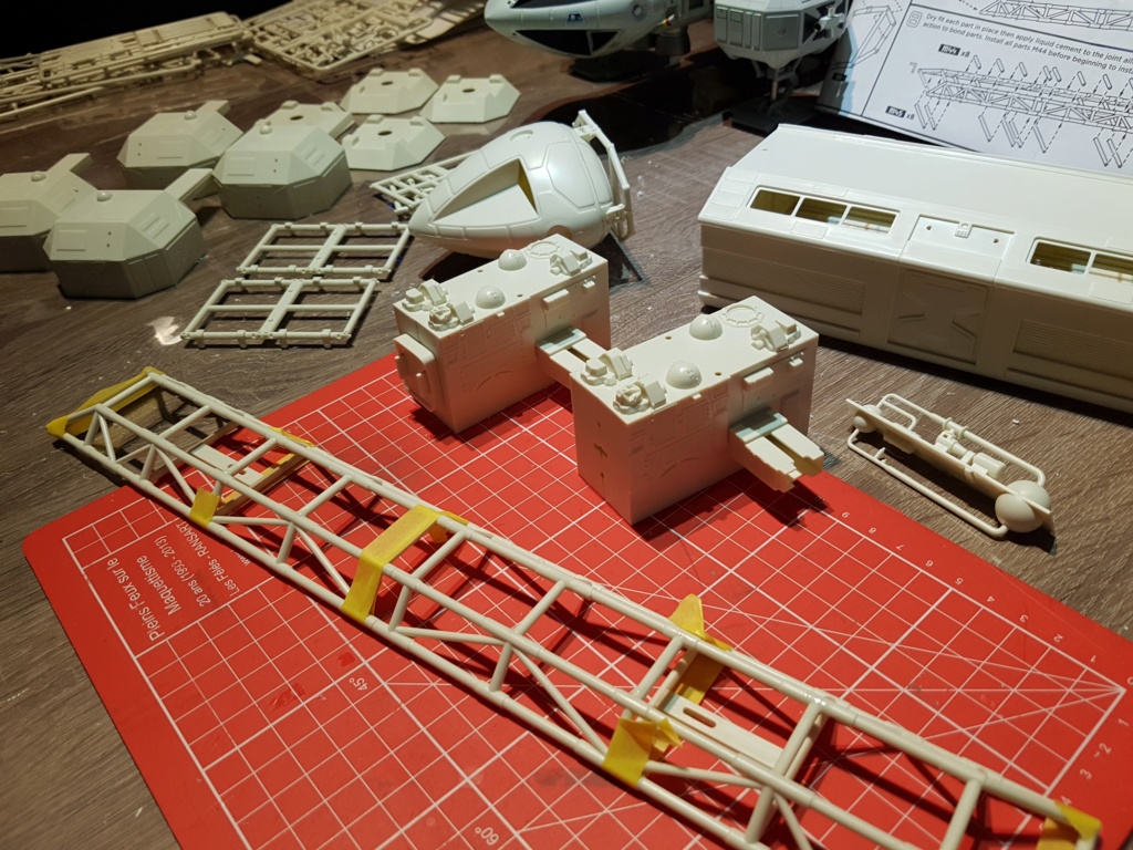 Space 1999 - Eagle transporter - MPC 1/48 Space_15