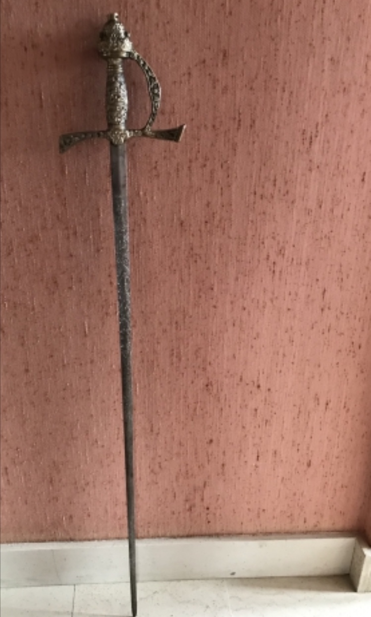 Identification épée  71540a10