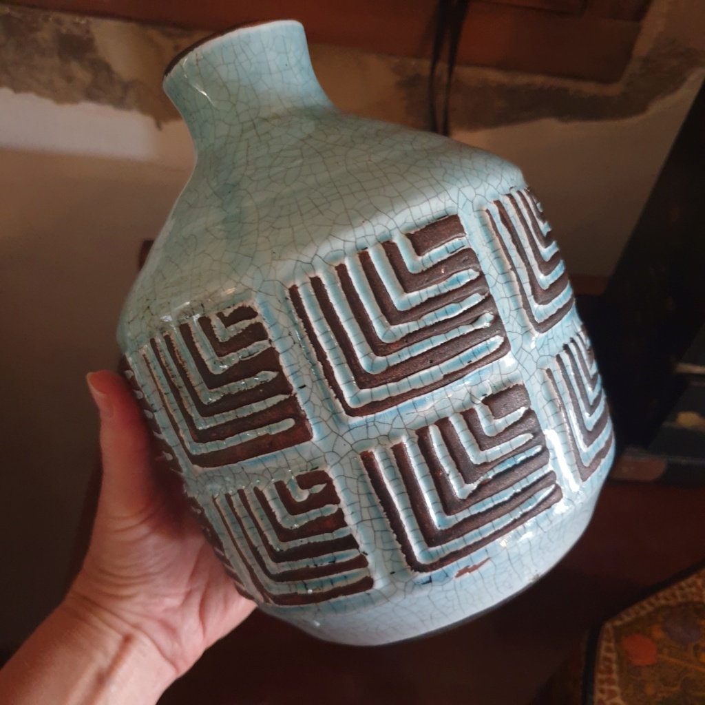 Mystery vase - is this Jean Besnard?  20230415