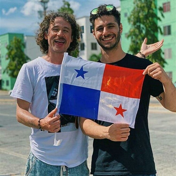 ¿Cuánto mide Luisito Comunica? - Altura - Real height - Página 23 Rayito12