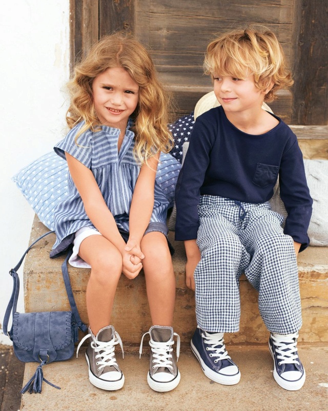 Converse azules outfit hot sale